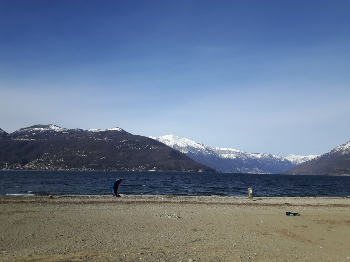 Lago basso e spiaggiona a disposizione!!!